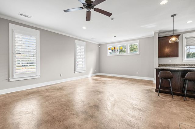 635 S FRONT ST S, Memphis, TN 38103