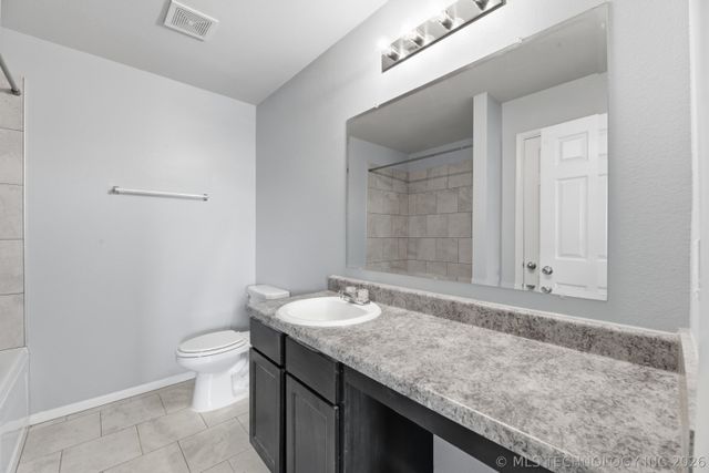 10724 N 101st Avenue E, Owasso, OK 74055