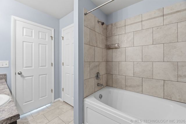 10724 N 101st Avenue E, Owasso, OK 74055
