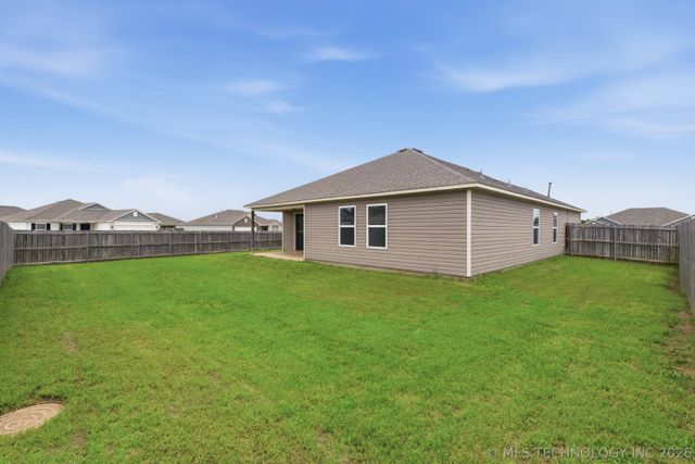 10724 N 101st Avenue E, Owasso, OK 74055
