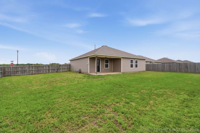 10724 N 101st Avenue E, Owasso, OK 74055