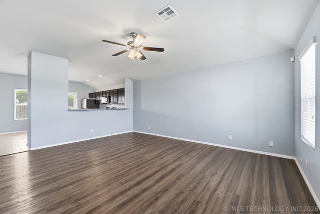 10724 N 101st Avenue E, Owasso, OK 74055