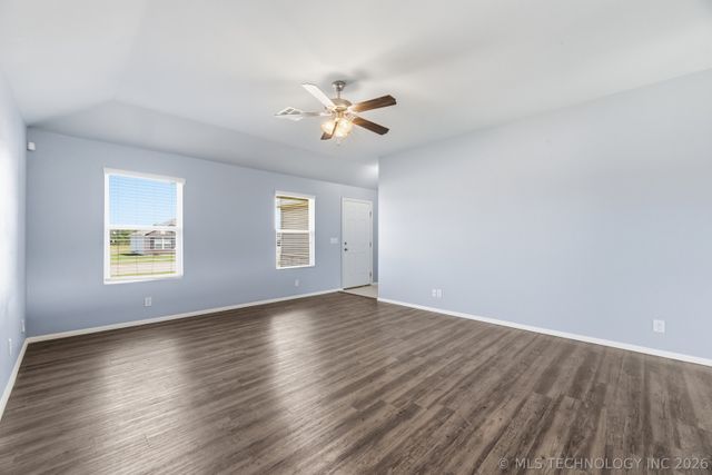 10724 N 101st Avenue E, Owasso, OK 74055