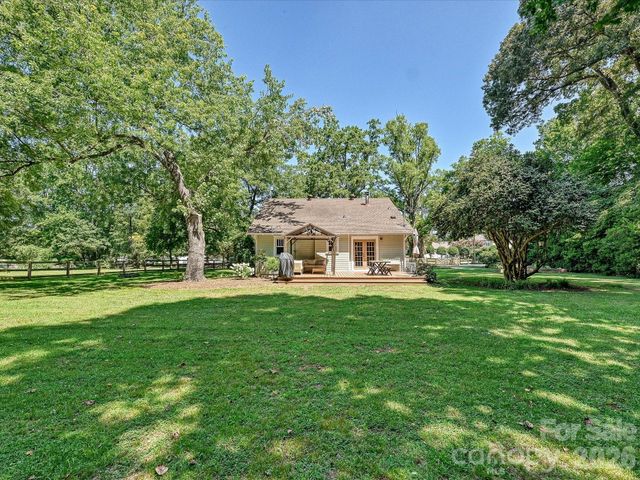 3514 Kelly Road, Charlotte, NC 28216