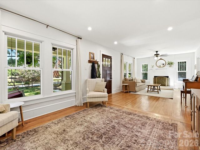 3514 Kelly Road, Charlotte, NC 28216
