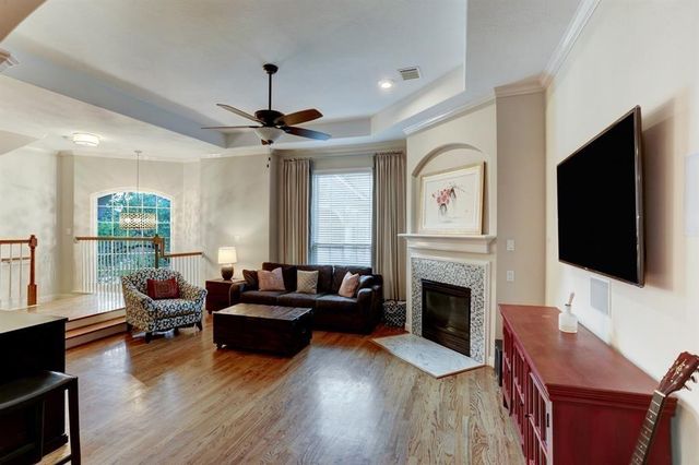 248 Westcott Street, Houston, TX 77007