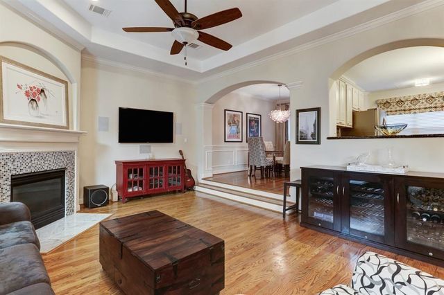 248 Westcott Street, Houston, TX 77007