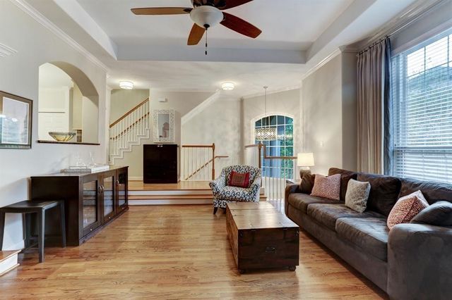 248 Westcott Street, Houston, TX 77007