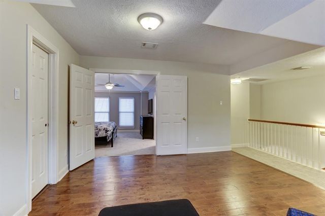 248 Westcott Street, Houston, TX 77007