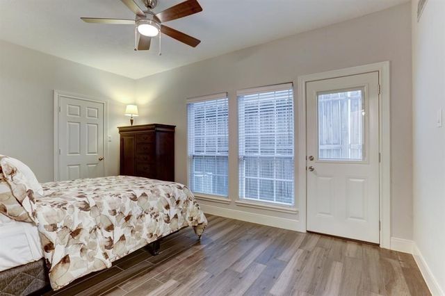 248 Westcott Street, Houston, TX 77007