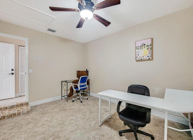 4917 Luqui Court, West Palm Beach, FL 33415