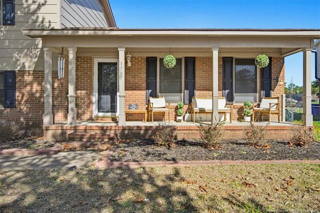 1787 Hampton Oaks Drive, Fayetteville, NC 28314