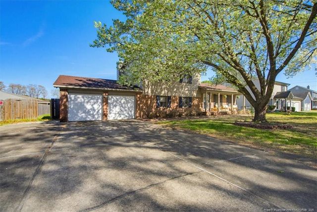 1787 Hampton Oaks Drive, Fayetteville, NC 28314