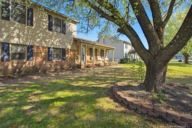 1787 Hampton Oaks Drive, Fayetteville, NC 28314