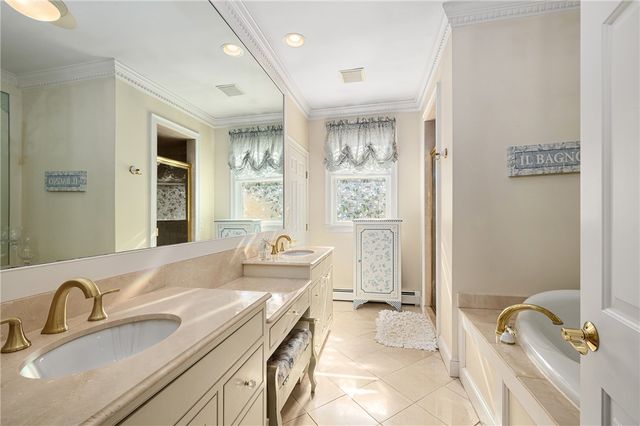 139 Hemlock Avenue, Warwick, RI 02886