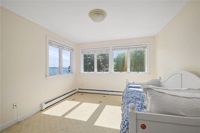 139 Hemlock Avenue, Warwick, RI 02886