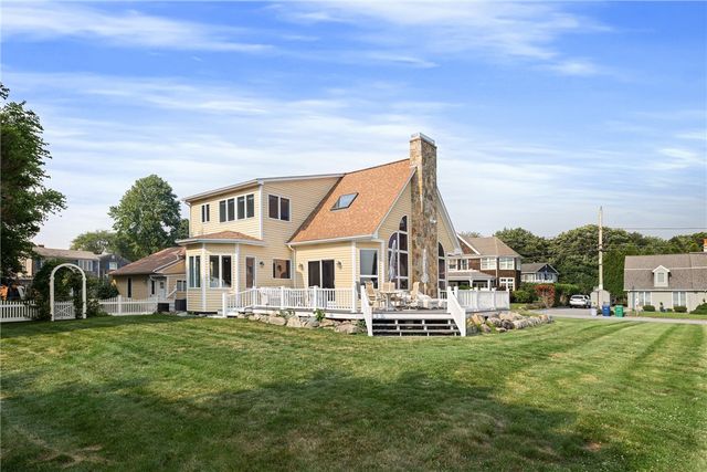139 Hemlock Avenue, Warwick, RI 02886