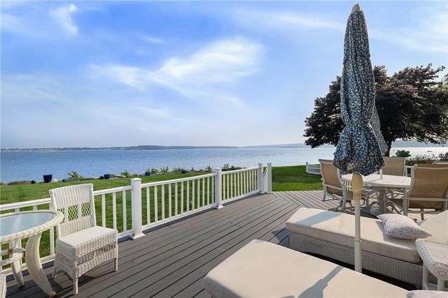139 Hemlock Avenue, Warwick, RI 02886