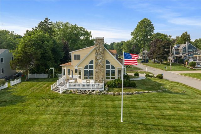 139 Hemlock Avenue, Warwick, RI 02886