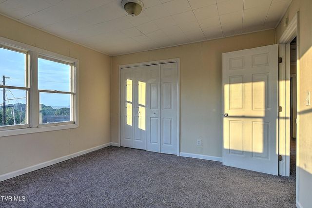 900 Tip Top Avenue, Kingsport, TN 37665