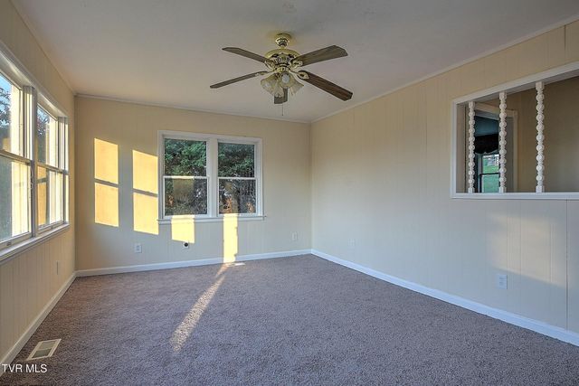 900 Tip Top Avenue, Kingsport, TN 37665