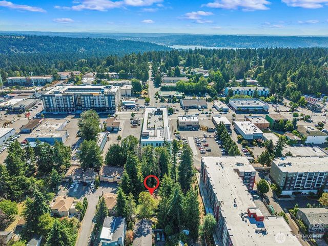 17552 12th Avenue NE, Shoreline, WA 98155