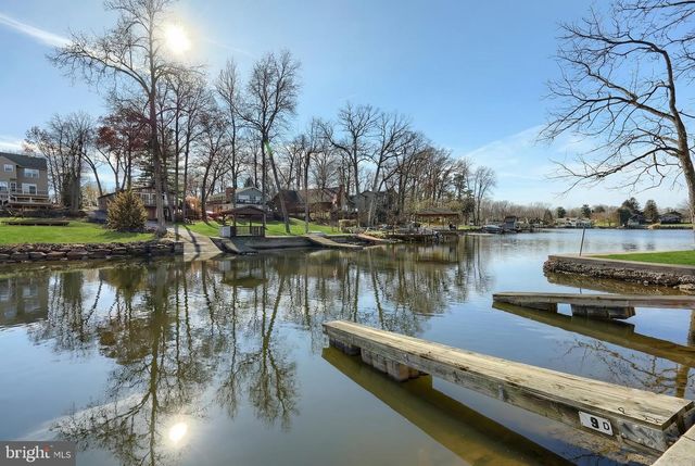 554 LAKE MEADE DR, East Berlin, PA 17316