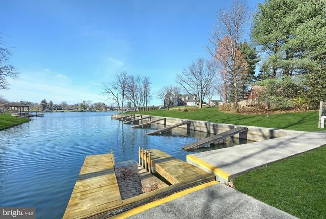 554 LAKE MEADE DR, East Berlin, PA 17316