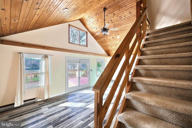 554 LAKE MEADE DR, East Berlin, PA 17316