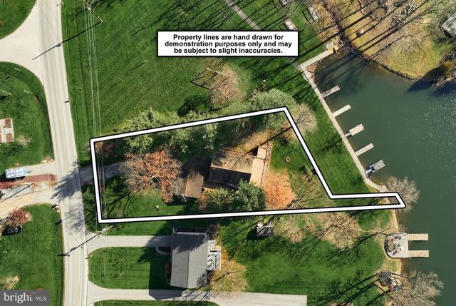 554 LAKE MEADE DR, East Berlin, PA 17316