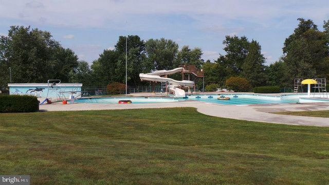 554 LAKE MEADE DR, East Berlin, PA 17316