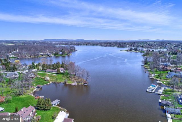 554 LAKE MEADE DR, East Berlin, PA 17316