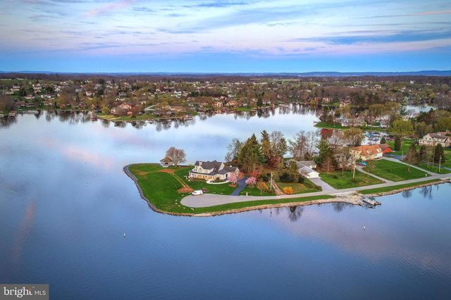 554 LAKE MEADE DR, East Berlin, PA 17316