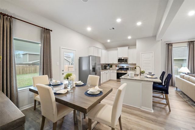 10912 Independence Road, Cleveland, TX 77328