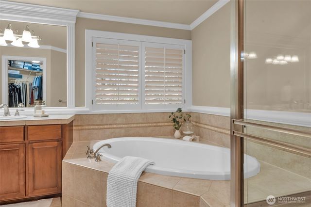 26017 SE 23rd Place, Sammamish, WA 98075