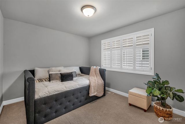 26017 SE 23rd Place, Sammamish, WA 98075