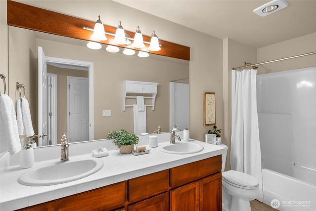 26017 SE 23rd Place, Sammamish, WA 98075