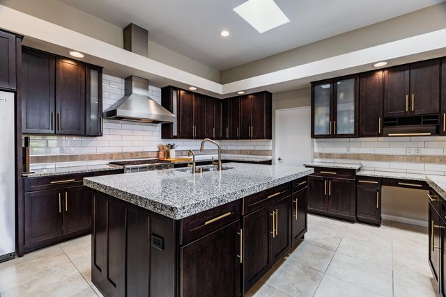 4812 Valle Santo Trail NW, Albuquerque, NM 87120