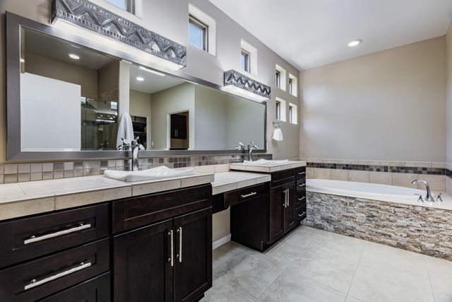 4812 Valle Santo Trail NW, Albuquerque, NM 87120
