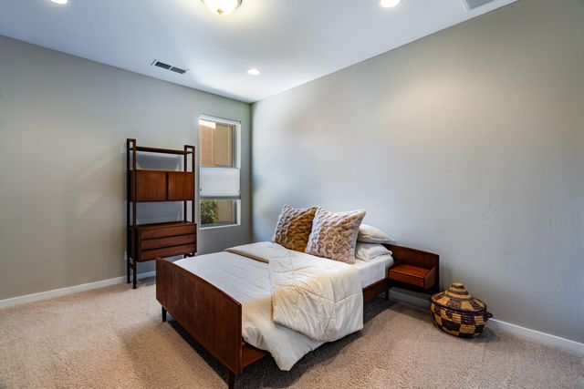 4812 Valle Santo Trail NW, Albuquerque, NM 87120