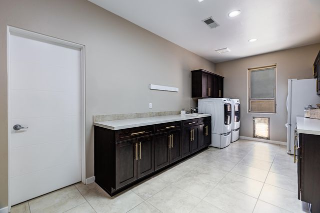 4812 Valle Santo Trail NW, Albuquerque, NM 87120