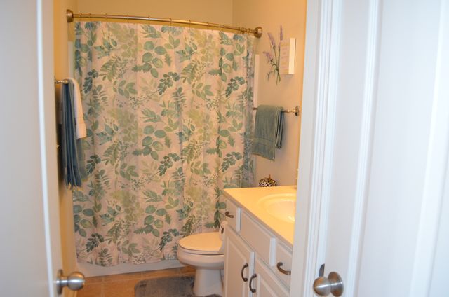 105 Annalise Dr, Clarksville, TN 37043
