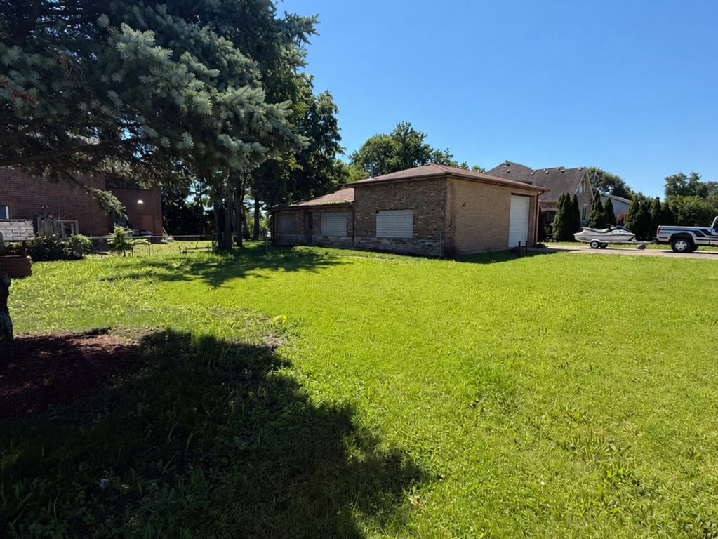 4N481 9th Avenue, Addison, IL 60101
