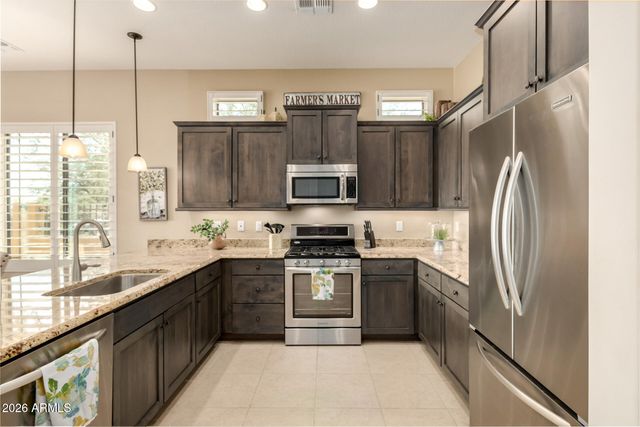 1805 N RED Cliff, Mesa, AZ 85207