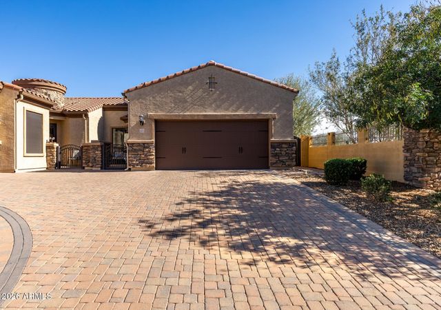 1805 N RED Cliff, Mesa, AZ 85207