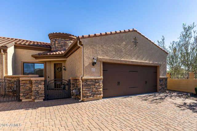 1805 N RED Cliff, Mesa, AZ 85207
