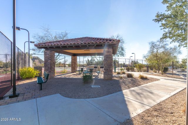 1805 N RED Cliff, Mesa, AZ 85207