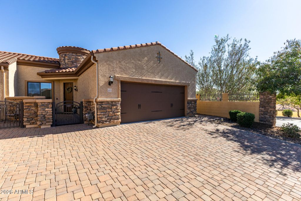 1805 N RED Cliff, Mesa, AZ 85207