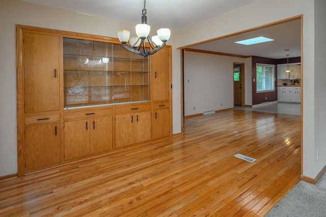 4212 N 95th STREET, Wauwatosa, WI 53222