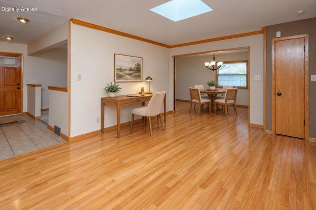 4212 N 95th STREET, Wauwatosa, WI 53222